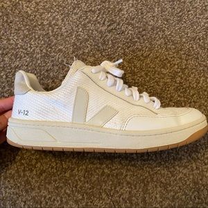 VEJA V-12 SNEAKERS